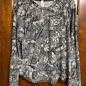 lululemon Black and White Graphic Long Sleeve Top